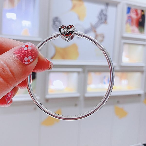 925 Sterling Silver Smooth Bangle Mask Charm Bracciale Chiusura a cuore Adatto per ciondoli e perline Pandora europei