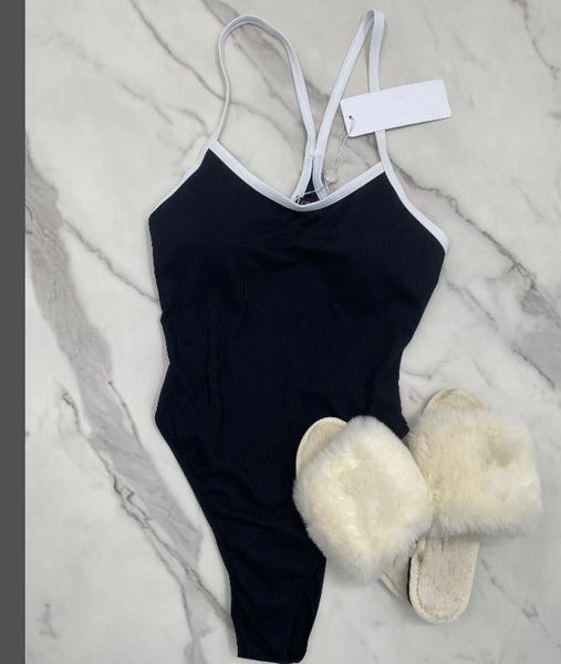 Kadın Bikini Mayo Bayan Tasarımcı Mektubu Baskılar Siyah Beyaz Mayo Lady Seksi Moda Mayo Push Up Olgun Sargı Plaj Giyim Arka Çıkmaz Yular Kayışı Biquni