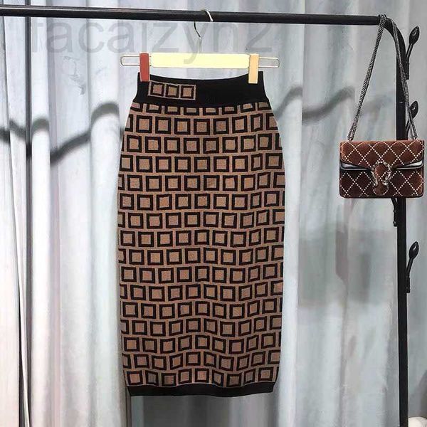 Casual Dress Röcke Damen Designer Mid Calf Classic Letter Kontrastfarbe Mode Gerade Trendige Kleider JCVY es