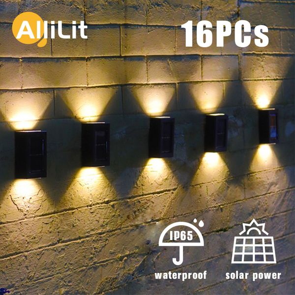 Decorazioni da giardino 1 16PCs Smart Solar LED Outdoor Light Lampade decorative impermeabili per balcone Yard Street Wall Lamp 221122