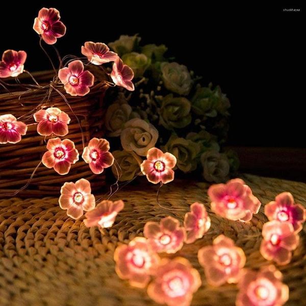 Stringhe Decorazioni natalizie Ghirlanda di LED Fiore di ciliegio Stringa Fiore rosa chiaro 1m 2m Funziona a batteria per l'arredamento della camera della ragazza