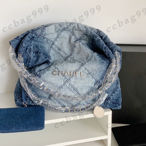 Denim Bolsa Tote Feminina de Grande Capacidade Acolchoada Vintage Mala de Viagem ao Ar Livre Clássica Prata Crossbody Bolsa Designer Azul Claro Bolsa de Luxo Fanny Pack Pochette 36C