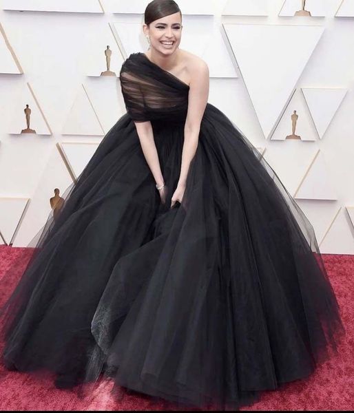 Africa Plus Size Black Ballkleid Abschlussballkleider für Frauen eine Schulter Kurzärmel geschwollene Geburtstagsfeier Kleid tragen Oscar roter Teppich Abendkleider Robe de Soiree