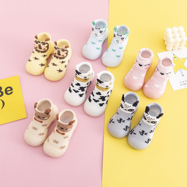 Primi camminatori arrivo primavera scarpe calzino per bambini simpatico pavimento in stile animale per bambini antiscivolo casa 221124