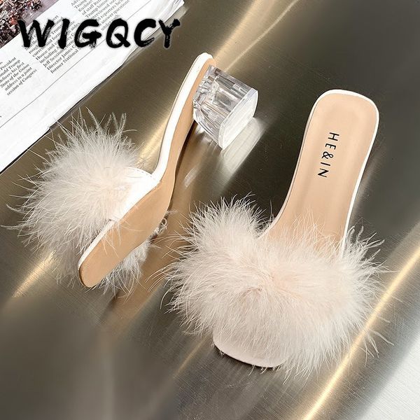 Scarpe eleganti Estate Fluffy Peep Toe Sexy Tacchi alti Donna Pelliccia Piuma Lady Fashion Wedding SlipOn Sandali quadrati rosa 221123