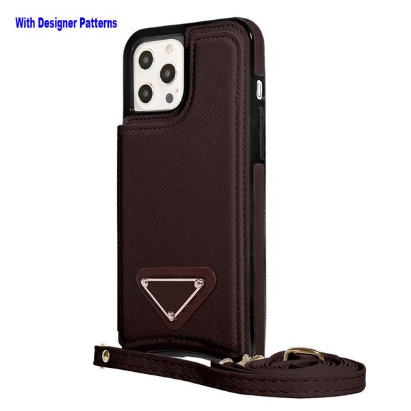 Dreieckige Metall-Namensschild-Brieftaschenhüllen für Designer iPhone 14 Pro Max 13 12 11 8 Damen, luxuriöses Leder, klassisches Muster, schützend, mit Kreditkartenfach, Schlüsselband