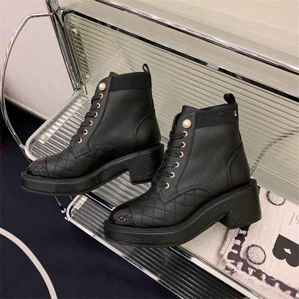 2022 Designer Channel Boots Schuhe Nude Black Pointed Toe Mid Heel Long Short Boots Shoes mNK