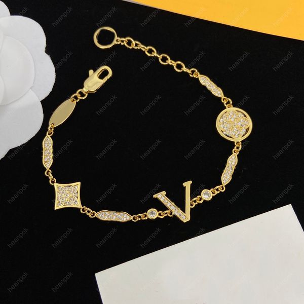 Luxus Designer Armbänder Elegante Mode Goldkette Frauen Brief Diamant Anhänger Blumen Armband Top Hochzeit Halskette Design Schmuckschatulle