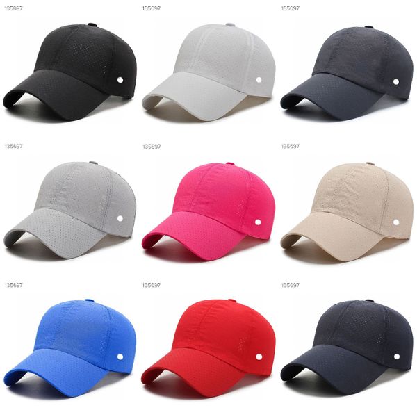 LU-2019003 Snapback regolabili Cappello unisex Coda di cavallo Cappello da baseball Cappelli da softball Foro posteriore Coda di cavallo Glitter Mesh Donna UomoBerretto da sole Traspirante