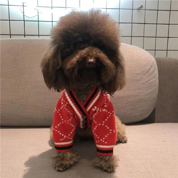 - Unisex Pet Designer Mektup Sweaters Keden Kıyafetleri Köpek Hoodies Çevre Dostu Pamuk Giyim Sonbahar/Kış Etkinlikleri