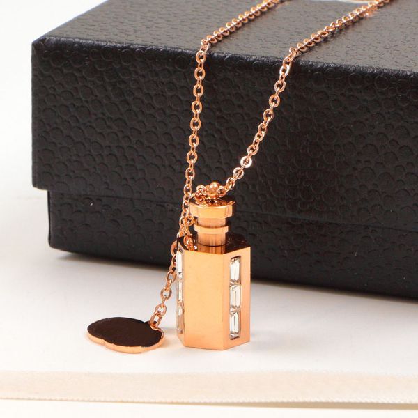 Designer Ohrringe Halsketten Titan Stahl Luxus Stil 3 Farben Parfüm Flasche Liebe Gold Anhänger Halskette Modeschmuck Großhandel