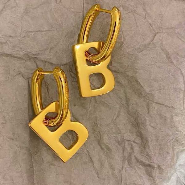 Designer boucle d'oreille bijoux luxe BB B lettre boucles d'oreilles 2021 Paris nouvelle mode personnalité exagérée conception sens senior ins boucles d'oreilles