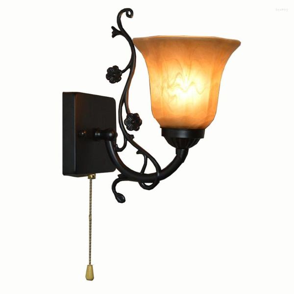 Lampada da parete Corridoio Retro Industriale Nero Paralume in vetro patinato Comodini Applique Illuminazione per scale della stanza da bagno