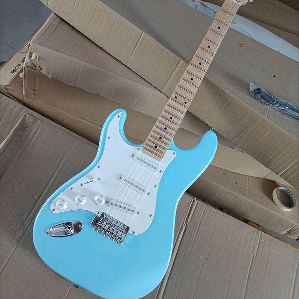 6-saitige blaue E-Gitarre für die linke Hand mit SSS-Tonabnehmern, Griffbrett aus gewelltem Ahorn, anpassbar