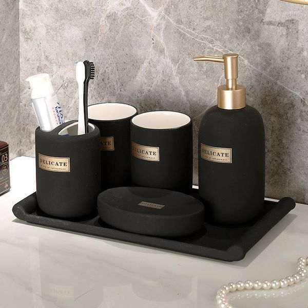 Set di accessori per il bagno Set di accessori per il bagno di lusso Scatola per sapone in ceramica Dispenser per lozioni Portaspazzolino Tazza per collutorio Casa