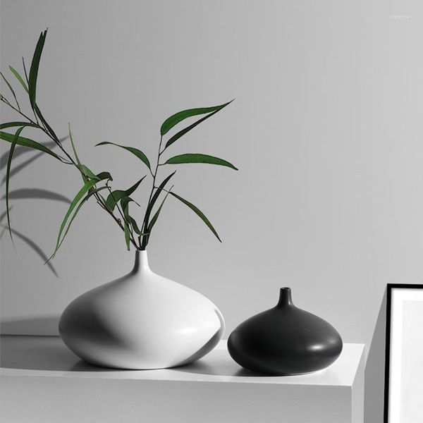 Fiori decorativi Vaso in ceramica Zen cinese Composizione floreale Moderno minimalista Tavolo da salotto essiccato Decorazioni morbide Nero