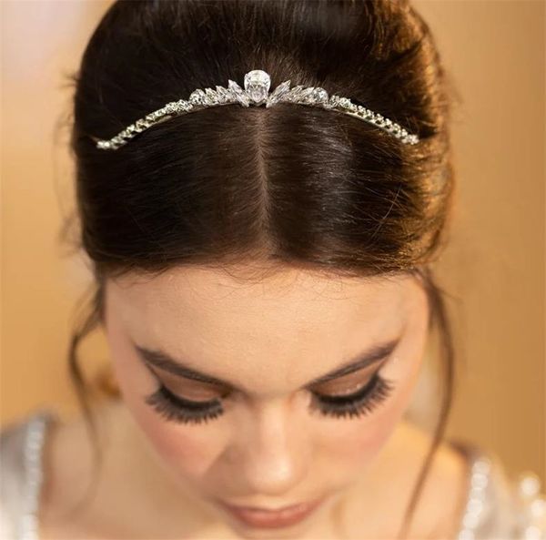 Fascia per capelli con zirconi da sposa vintage Fascia per capelli Principessa Regina Corona Tiara Accessori per capelli per spettacoli di bellezza Copricapo con ciondoli per gioielli