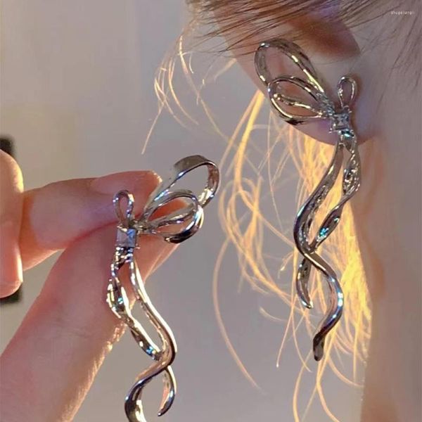 Dangle Ohrringe Mode versilberte Metall Schn￼rung lang f￼r Frauen gl￤nzender Zirkon -Tropfen durchbohrte Trendschmuck