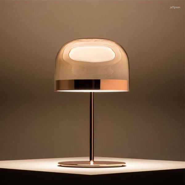 Lampade da tavolo Italia Lampada in oro rosa Hardware creativo Vetro Scrivania Luce Camera da letto Soggiorno El Negozio di mobili Opera d'arte