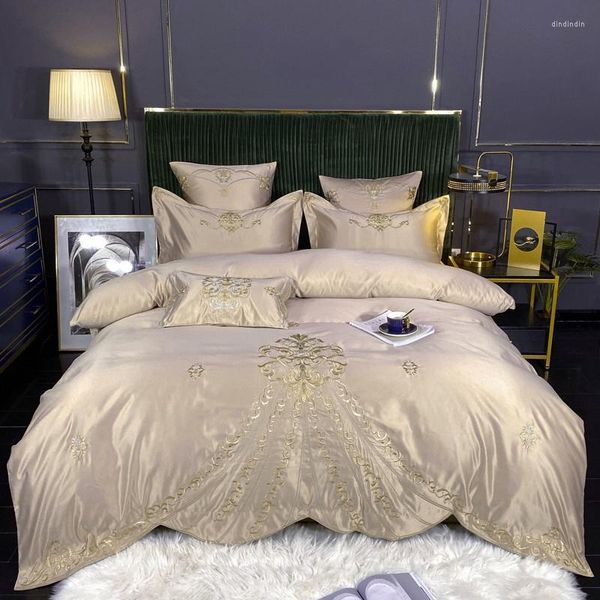 Set di biancheria da letto Luxury 60S Raso di seta di cotone Set da ricamo fine Copripiumino matrimoniale Biancheria da letto Lenzuolo con angoli Federe Tessili per la casa