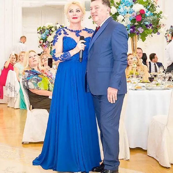 Abito per la madre della sposa in chiffon di pizzo blu reale Abiti da cerimonia per la festa nuziale con maniche a illusione e collo a trapezio