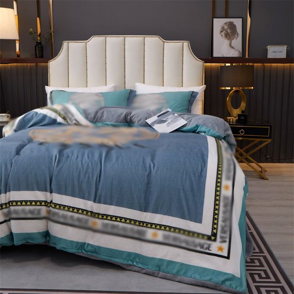 Conjuntos de cama cobertores inverno designer conjunto cama branco preto edredão coberto lençóis fronhas rainha consolador nome marca o quee230s