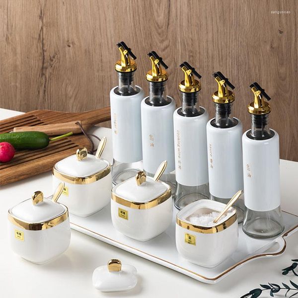 Bottiglie di stoccaggio Simpatici barattoli in vetro ceramico da cucina con coperchi Contenitore per sale Shaker Pepper Pink Rangement Cuisine Spezie Box ZP50