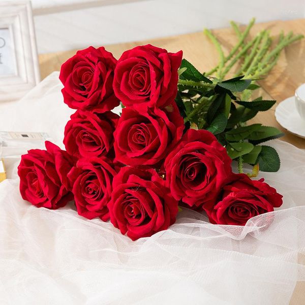 Flores decorativas 5pcs Silk Rose Bouquet Flor Artificial para Decoração de Casamento em casa Acessórios de noiva Desembar