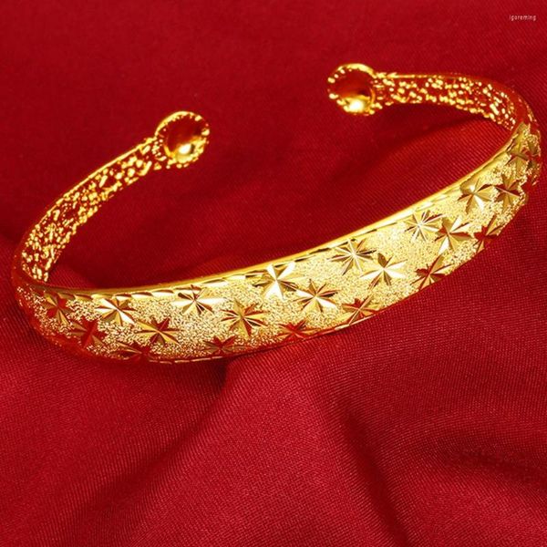 Bracciale da donna in stile classico con polsino in oro giallo riempito con stella intagliata