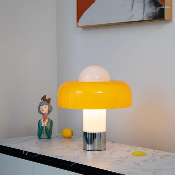 Настольные лампы Bauhaus светодиодная лампа желтая творческая модель комната спальня спальня кровати скандинавские исследования простой цветочный зал свет