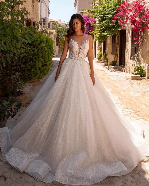 Modern Beach Boho A-Line Abito da sposa 2023 Sexy Sheer Back Appliques in pizzo O-Collo senza maniche Paese lungo Tulle Plus Size Abiti da sposa avorio robes de mariee