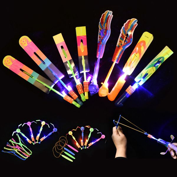 LED Flying Toys Raket Slingsshot Flying Hubter Bamboo Dragonfly Glow in der Dark Party bevorzugt Geburtstag Weihnachten C76