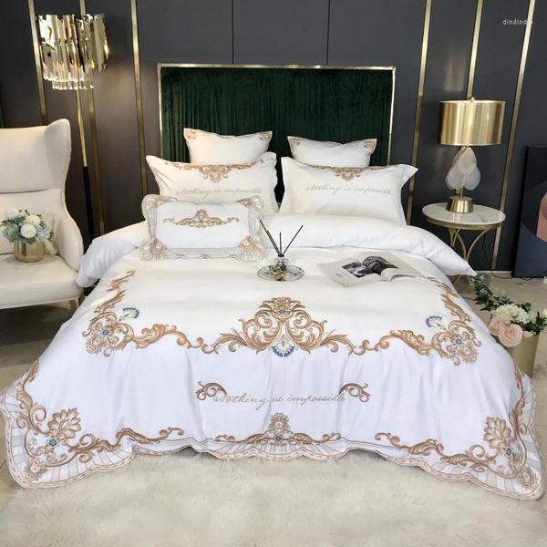 Yatak takımları beyaz saten yıkanmış ipek pamuklu altın nakış seti çift yorgan kapak yatak keten takılmış tabaka yastık kılıfı ev tekstil