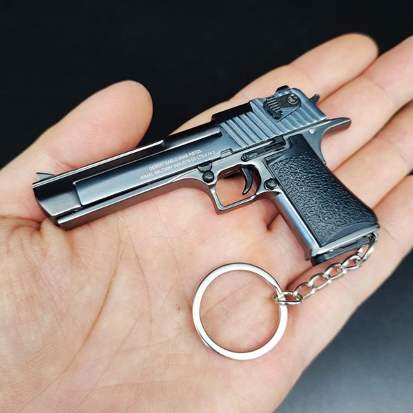 Alloy Gun Modelo 1-3 Desert Eagle Gun Black Plated Pistol Pistol Pingente Mini Toy Gun for Adult Gift 1982