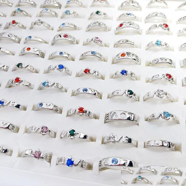 Полоса кольца 50ocs/lot fashion simple band sier с металлическим цветом Diamond Love Rings для мужчин, женские, стиль стиль, подарки W Bdejewelry dhrix