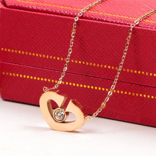 Designer Schmuck Herz Halskette Frauen Edelstahl Paar Goldkette Anhänger auf der Hals Halskette Geschenk für Freundin Accessoires Großhandel Großhandel