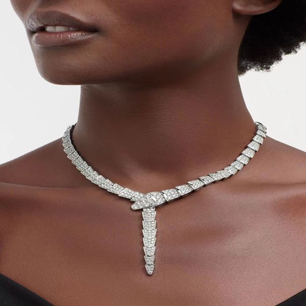 Chain de colar feminino em forma de cobra Full Diamond Chain High-De dança Partido de Luxúria Acessórios para Jóias Festival Presente