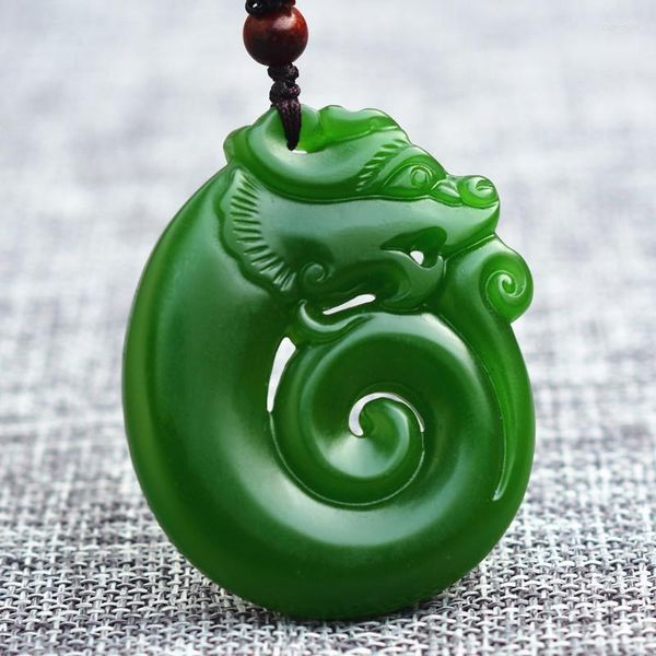 Anhänger Halsketten Tropfen Grüne Jade Halskette Geschnitzte doppelseitige Hohl-out Chinesischen Drachen Glück Amulett Frauen Mode Schmuck