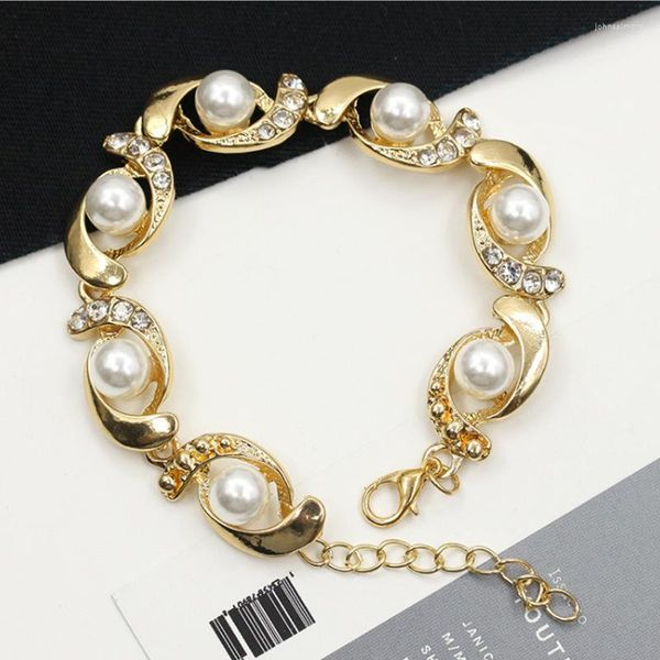 Bracelets de charme IMITAÇÃO IMITAÇÃO DE PEARL PARA MULHERES Moda da moda da corrente de coloração de cor de prata dourada Jóias ajustáveis ​​de liga de cristal