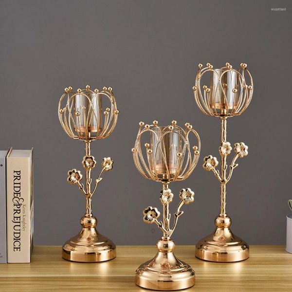 Titulares de vela European Style Cup Holder Romântico Recipiente de Festival de Casamento de Iron Decoração Linha Hollow Linha à luz de velas