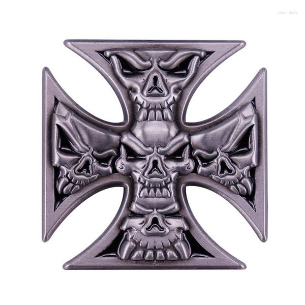 Broches Metal Iron Cross Skull Biker Evil 5-Skulls Broche Pin Jacket Pins Lapel Bistges