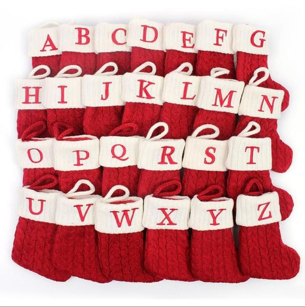 A-Z Decorazioni per calze di Natale Fiocco di neve rosso Personalizzato 26 lettere Calzini Ornamenti per alberi di Natale Decor Sacchetti di caramelle all'ingrosso