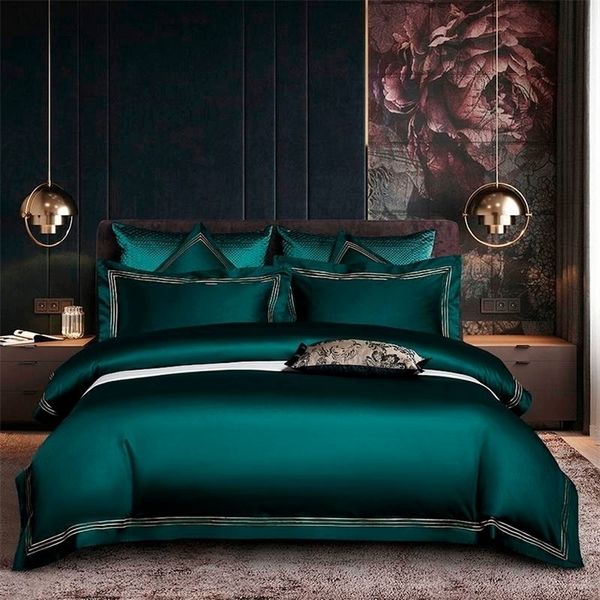 Bedding conjuntos de cama bordados com capa de edredão azul verde profundo premium egípcio egípcio conjunto de cama de algodão Double Queen King 46pcs Backcases de lençóis 221010