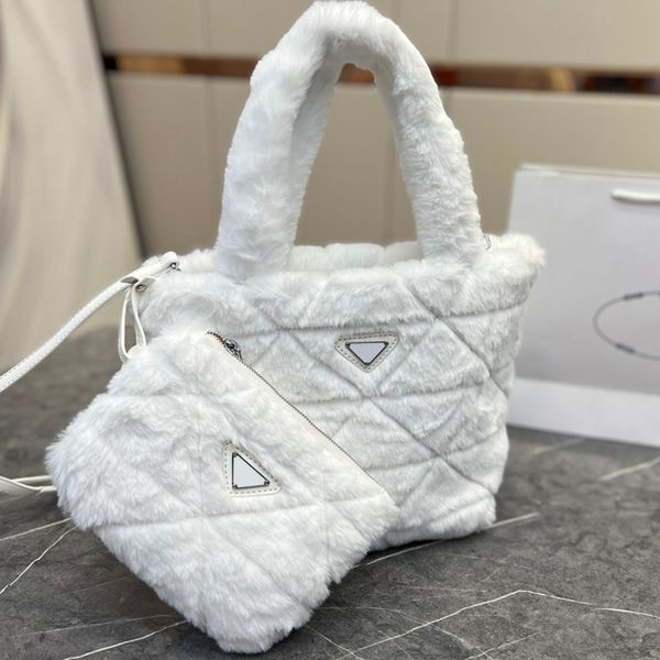 borsa da sera Borse classiche in lana d'agnello invernale Borse a tracolla Italia Marchio Triangolo Segno Moda Donna Borsa a tracolla Borsa Totes Luxury Desig