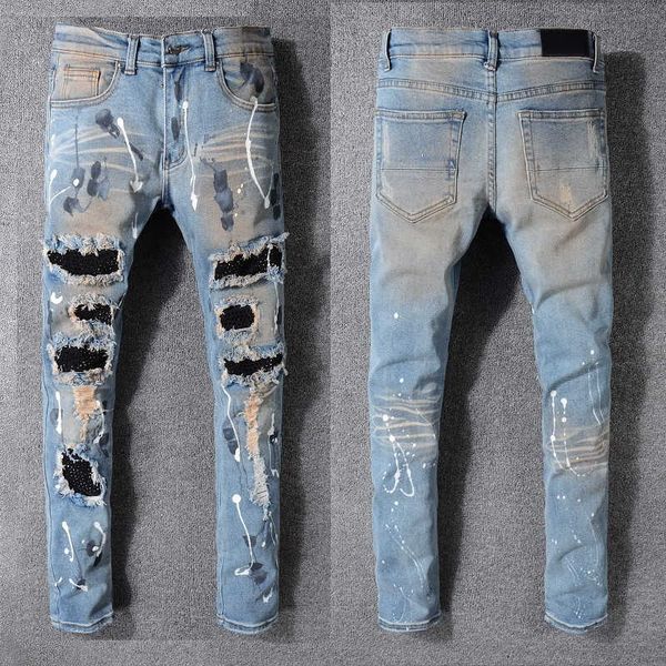 Jeans uomo spray su pantaloni verniciati con fori al ginocchio strappati rivetti patch skinny sottile gamba dritta per pantaloni classici blu da uomo taglia 28-40 estate