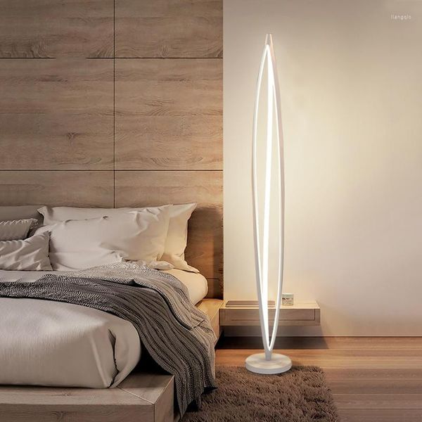 Zemin lambaları Modern ve yeni LED lamba Nordic Minimalist Oturma Odası Yatak Odası Siyah / Beyaz Dimmable
