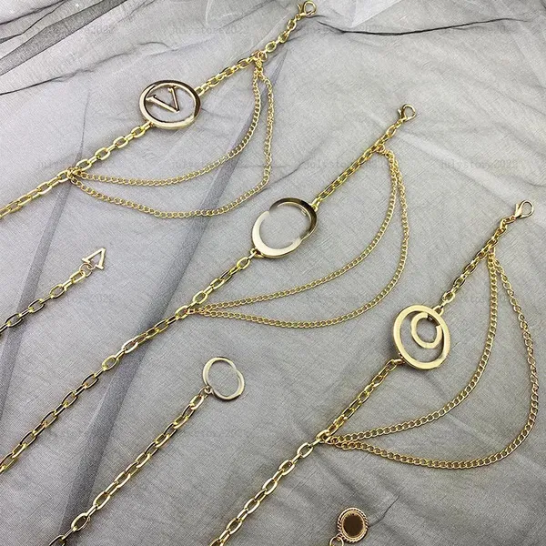 Kadınlar için Lüks Bel Zincir Kemerleri Tasarımcı Altın Zincirler Kemer Mektup Metin Moda Waists Zincir Dekürü Etek Ceket Bekleme Bandı Cintura