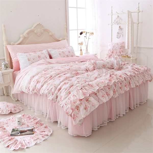 Постилочные наборы 100% хлопковые цветочные принцесс -постельные принадлежности для принцессы набор близнецов королева размером с розовые девушки кружевные шнурные одеяло крышка койки набор 221010