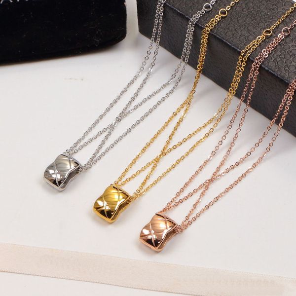 Colares de design de designer feminino jóias de moda Top qualidade dourada prata Rosa Cores de colar de colar de titânio de aço de aço de aço de aço de aço.