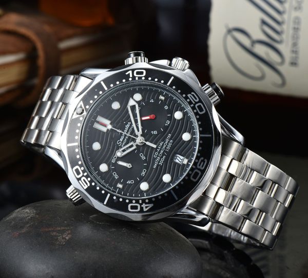 2022 Мужская нержавеющая сталь 5-контактная кварцевая сторона 24-часовой календарь водонепроницаемые OM Luxury Watches OM2